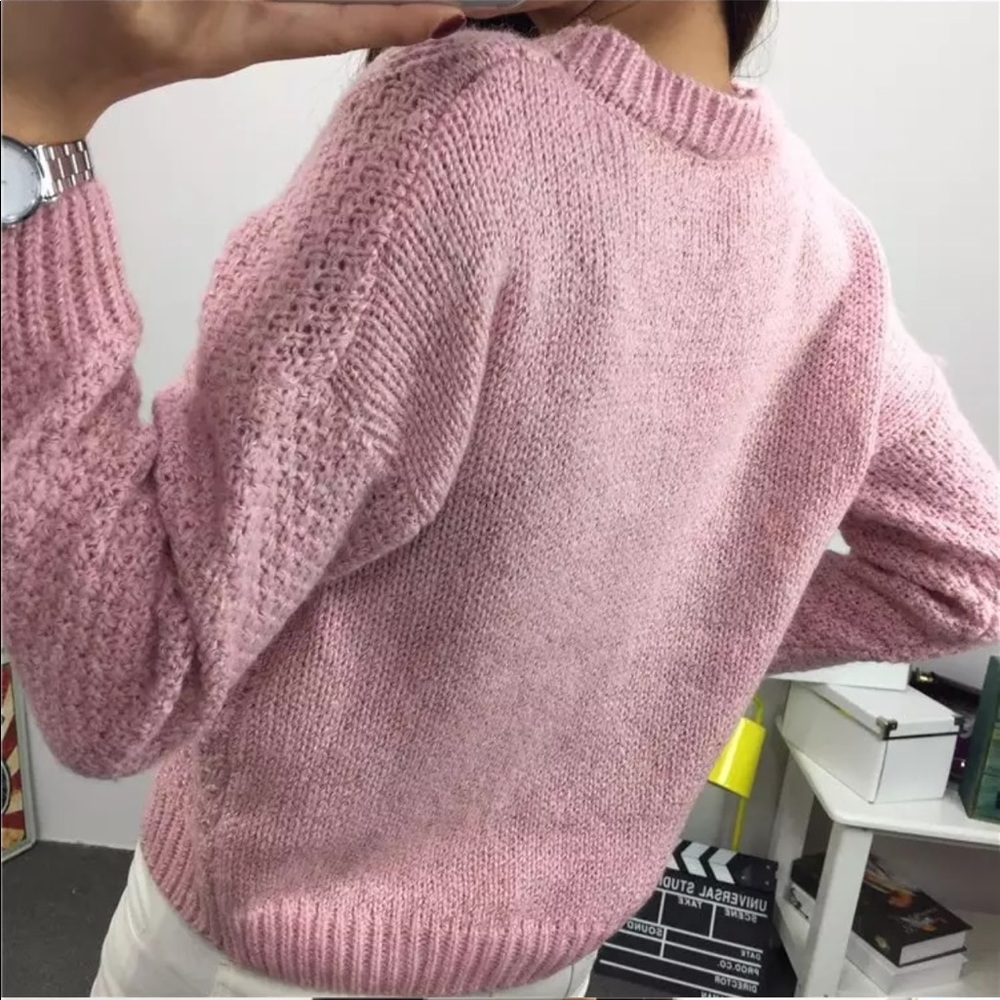 SALE🎉🎉Gray Sweater - Picture 3 of 3